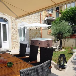 la-casa-di-gaia.taorminaitalyhotels.com/